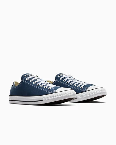 Navy Low top Chuck Taylor All Star