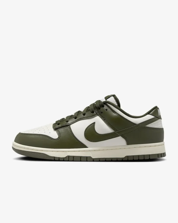 Pale Ivory Cargo Khaki a Nike Dunk Low Retro